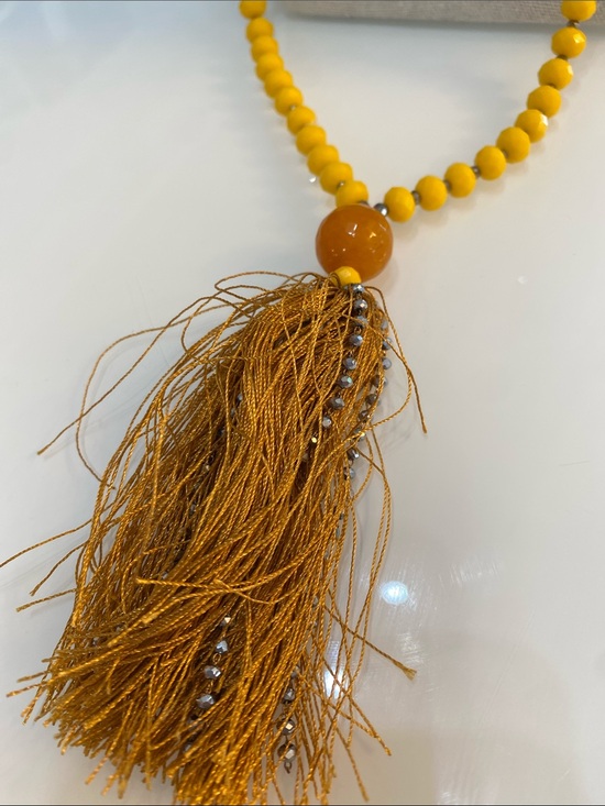 Serefina Jewelry - Serefina glass necklace with tassel